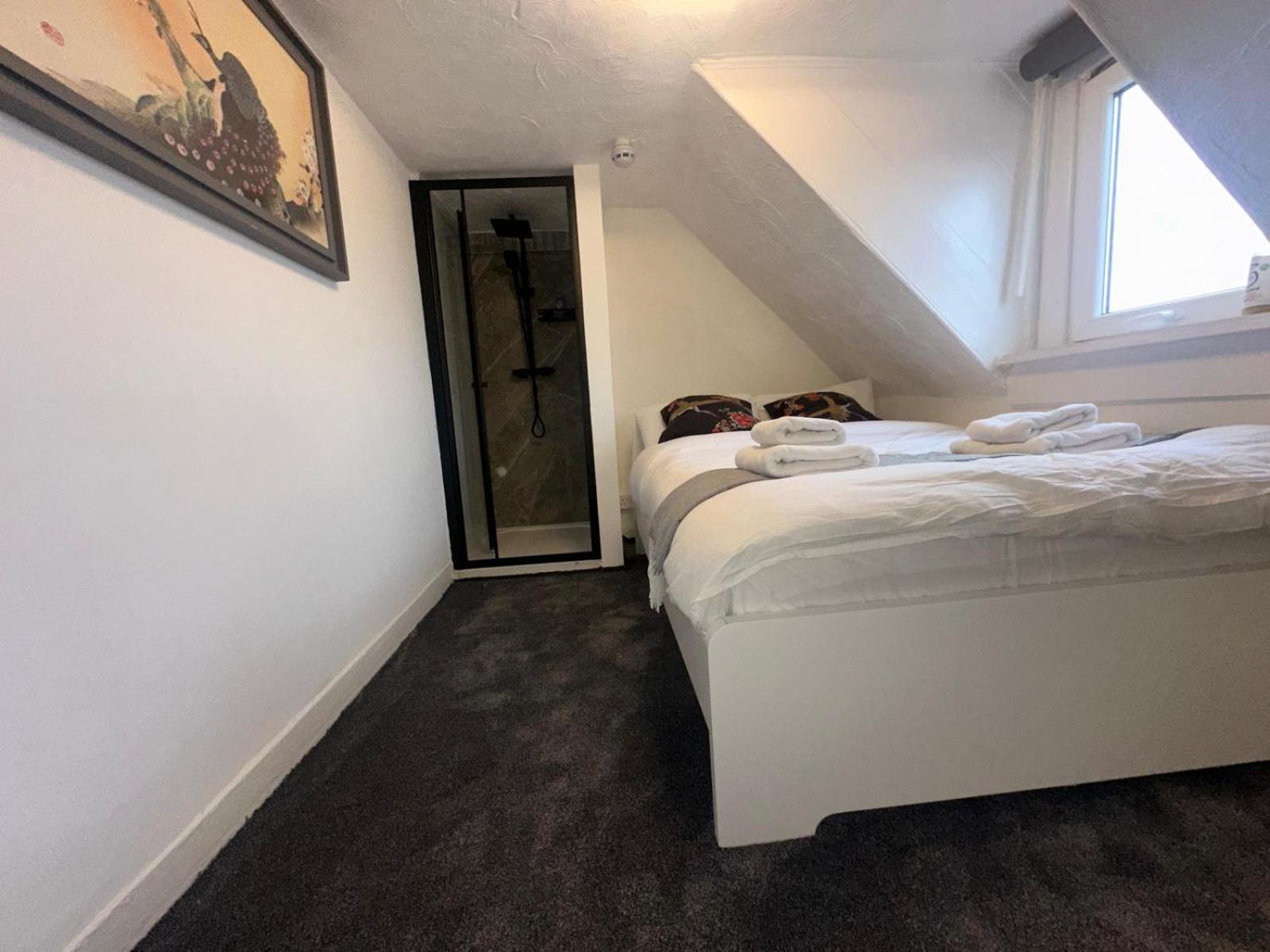 Apartment New One Bedroom In Chiswick
